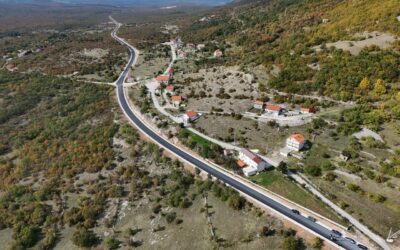 Krenulo asfaltiranje na R420: Znatno bolja povezanost zapada ŽZH s Republikom Hrvatskom