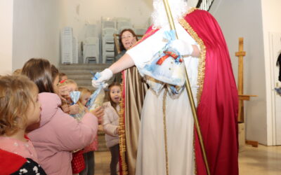 Ususret blagdanu sv Nikole: Predstava i pokloni za najmlađe